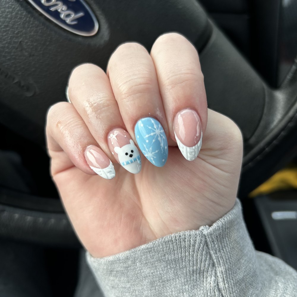 Nail artistry — Ovora Atelier